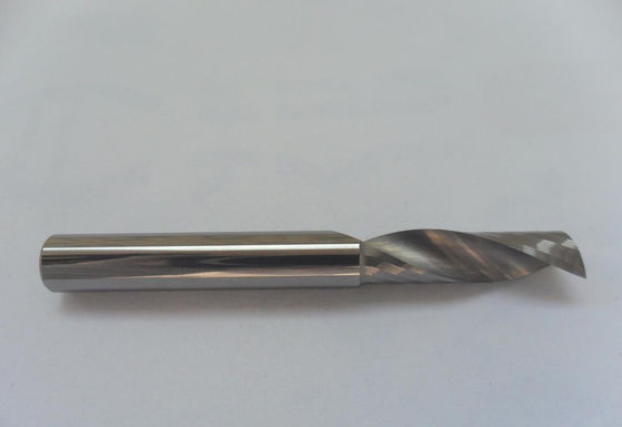 Wolfram Gecementeerde van de de Steel Enige Fluit van Carbide Scherpe Hulpmiddelen Rechte het Beëindigenmolen